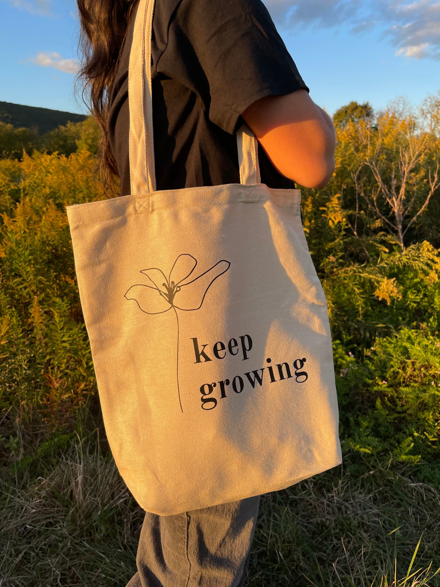 "KEEP GROWING" Canvas Tote Bag