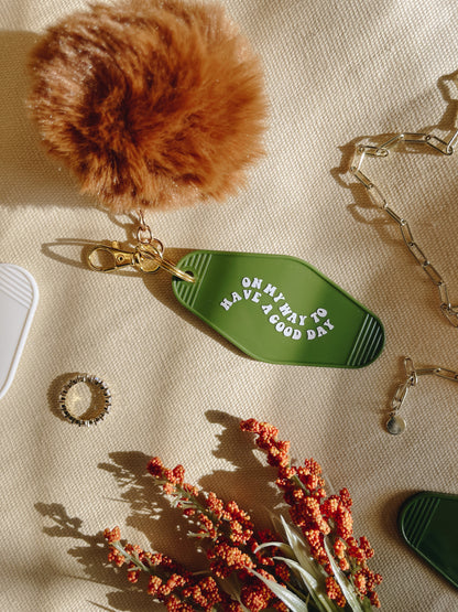 Vintage Motel Style Keychain - ON MY WAY TO HAVE A GOOD DAY